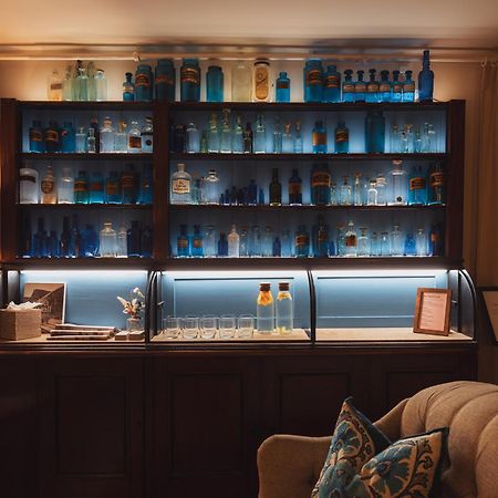 No 15 By Guesthouse, באת' מראה חיצוני תמונה The bar at the 2019 edition of the G7 summit